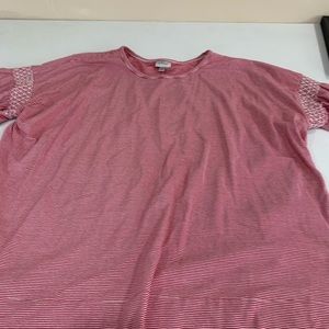 Avenue Tee. New Without Tags (22/24)